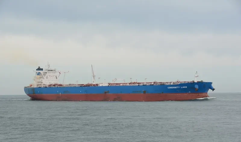 COSDIGNITY LAKE Tanker IMO 9727209 photo 9