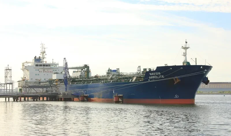NAVIG8 AMMOLITE Tanker IMO 9727534 photo 4