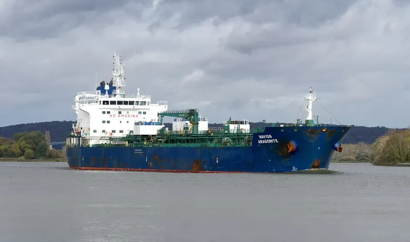NAVIG8 ARAGONITE Tanker IMO 9727558 photo 6