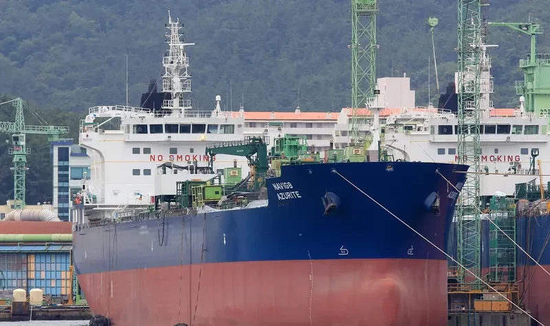 NAVIG8 AZURITE Tanker IMO 9727560 photo 5