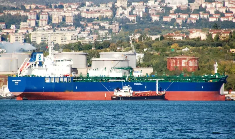 NAVIG8 AZURITE Tanker IMO 9727560 photo 6