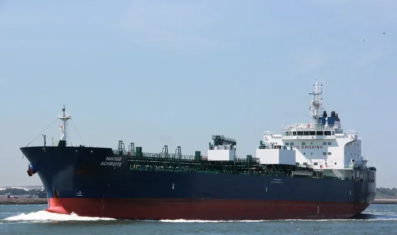 NAVIG8 ACHROITE Tanker IMO 9727584 photo 2