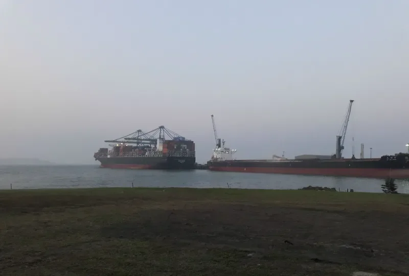CAPE SOUNIO Container Ship IMO 9727625 photo 2