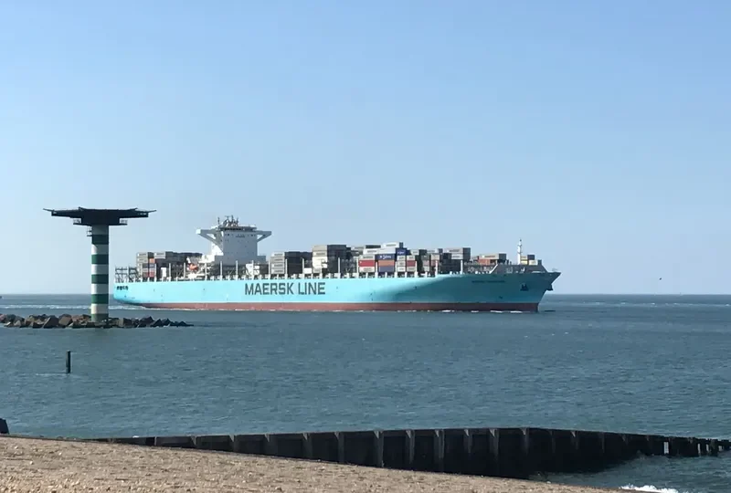 MAERSK GUAYAQUIL Container Ship IMO 9727871 photo 6