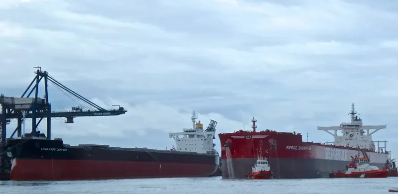 LOWLANDS COMFORT Bulk Carrier IMO 9728136 photo 3