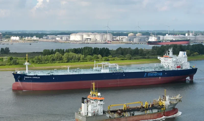 MINERVA CORALIA Tanker IMO 9728239 photo 5