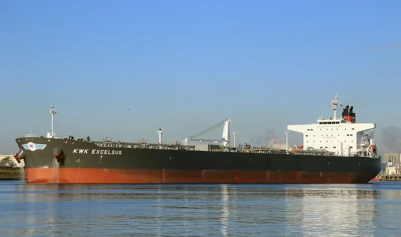 KWK EXCELSUS Tanker IMO 9728411 photo 6