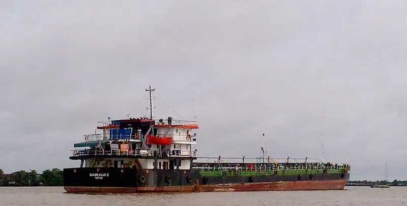 BAHARI MAJU II Tanker IMO 9728813