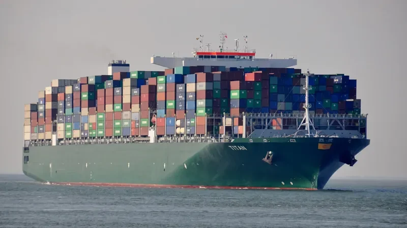TITAN Container Ship IMO 9728928 photo 3