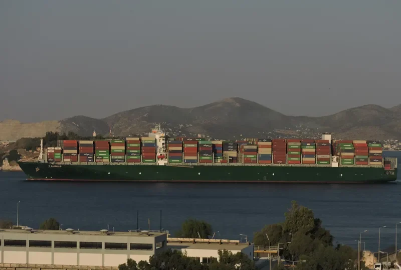 TAURUS Container Ship IMO 9728942 photo 5