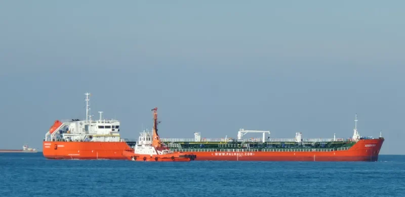 AZERBAIJAN Tanker IMO 9729594 photo 9