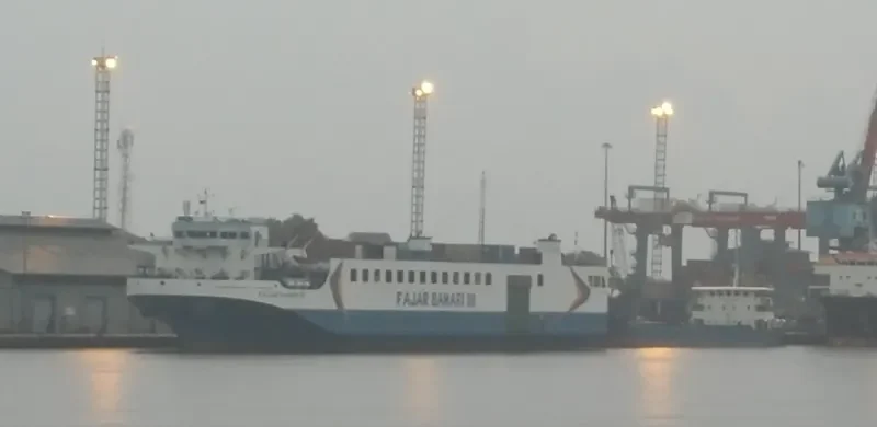 FAJAR BAHARI III Ro-Ro IMO 9730282 photo 2