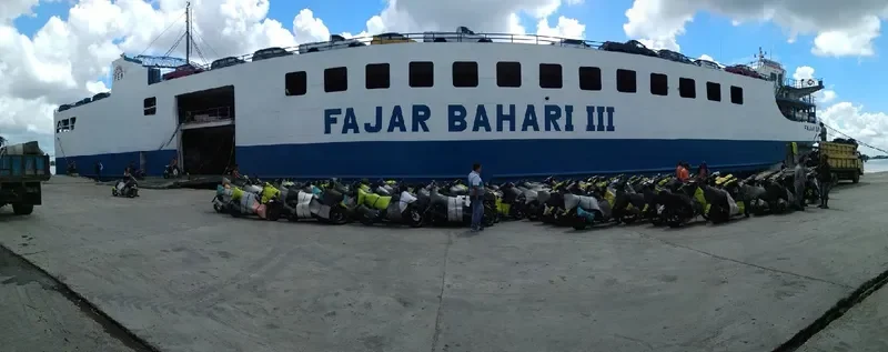 FAJAR BAHARI III Ro-Ro IMO 9730282 photo 9