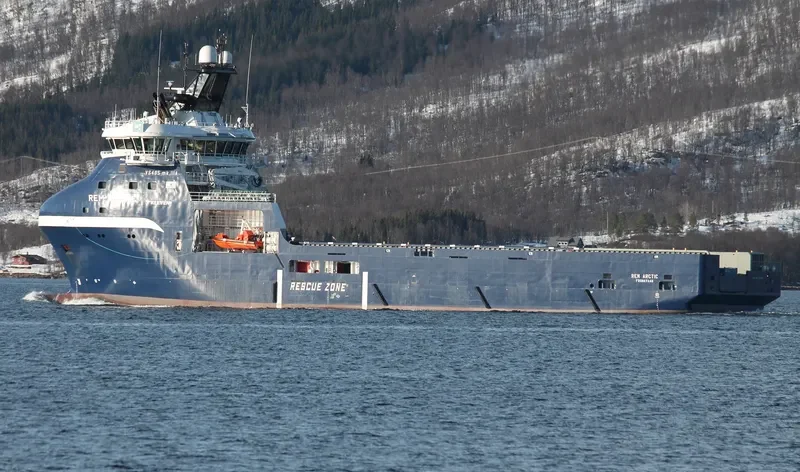 REM ARCTIC Offshore Vessel IMO 9731250 photo 6