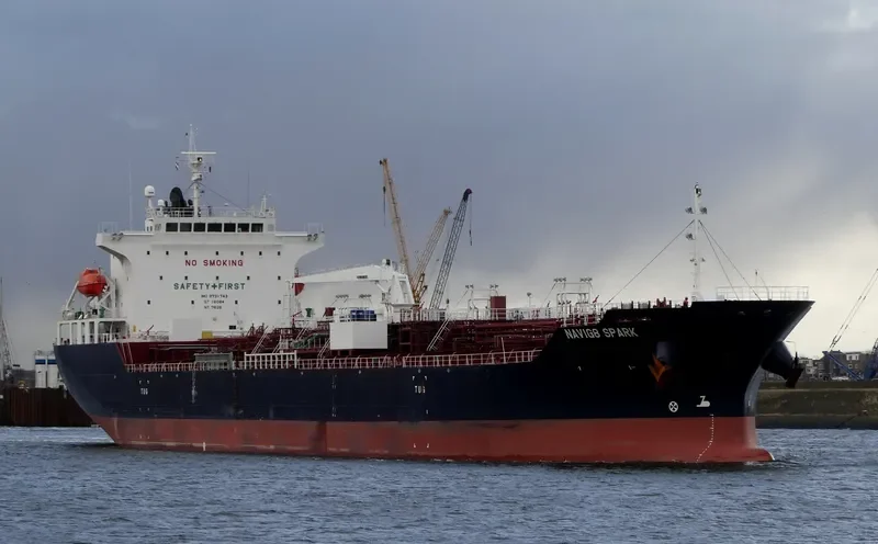 NAVIG8 SPARK Tanker IMO 9731743 photo 4