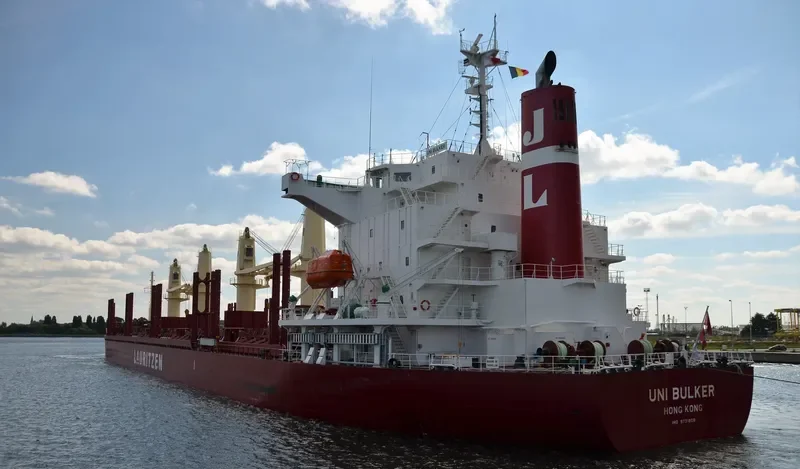 UNI BULKER Bulk Carrier IMO 9731808 photo 3