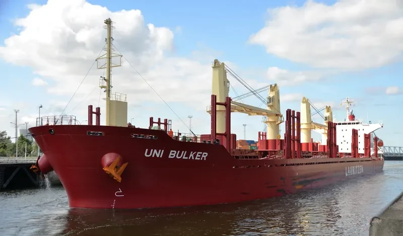 UNI BULKER Bulk Carrier IMO 9731808 photo 4