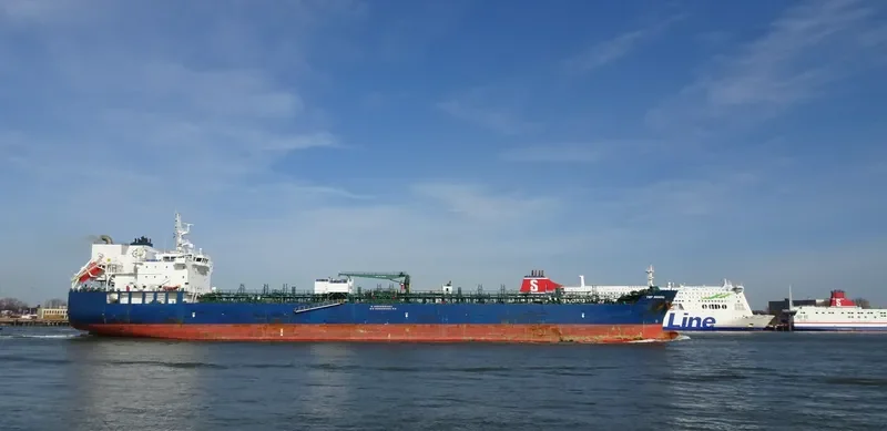 TRF MANDAL Tanker IMO 9732773 photo 10