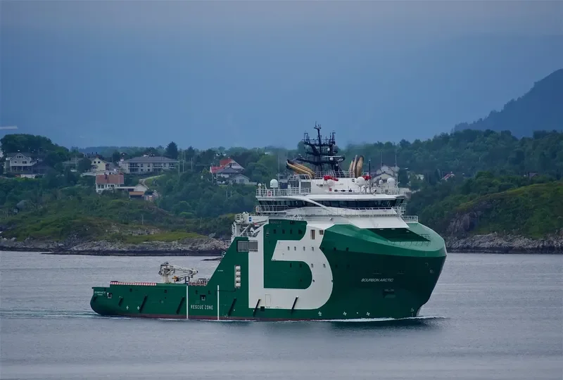 HORIZON ARCTIC Offshore Vessel IMO 9732838 photo 6