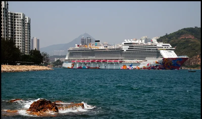 GENTING DREAM Passenger Ship IMO 9733105 photo 7