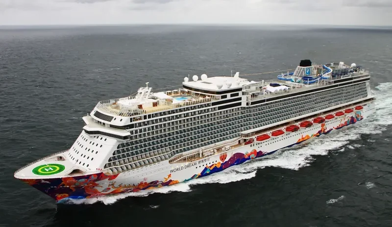 WORLD DREAM Passenger Ship IMO 9733117