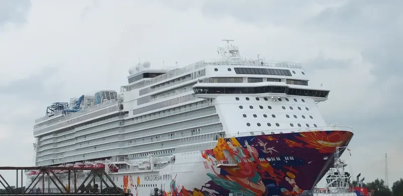 WORLD DREAM Passenger Ship IMO 9733117 photo 8