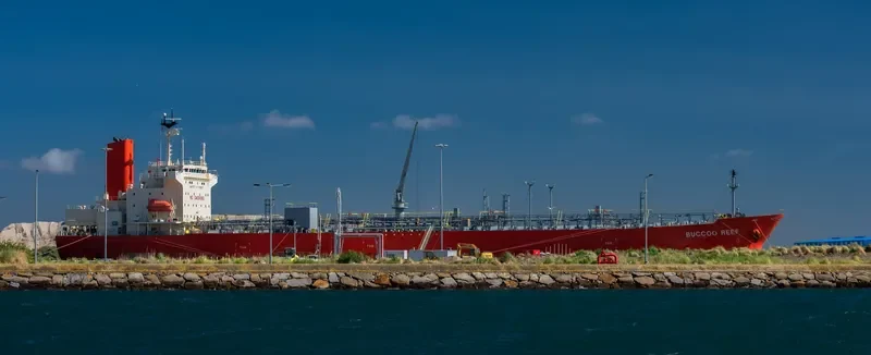 BUCCOO REEF Tanker IMO 9733674 photo 3
