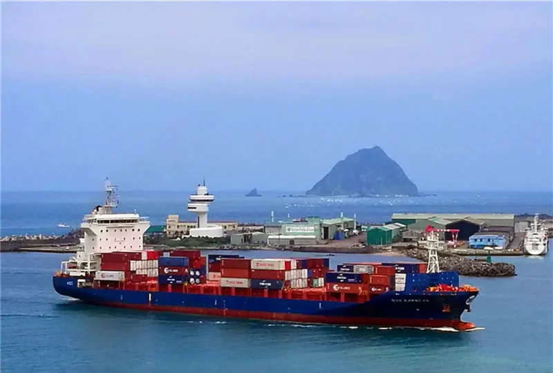 WAN HAI 176 Container Ship IMO 9733832 photo 9