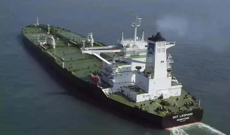 DHT LEOPARD Tanker IMO 9733961 photo 2