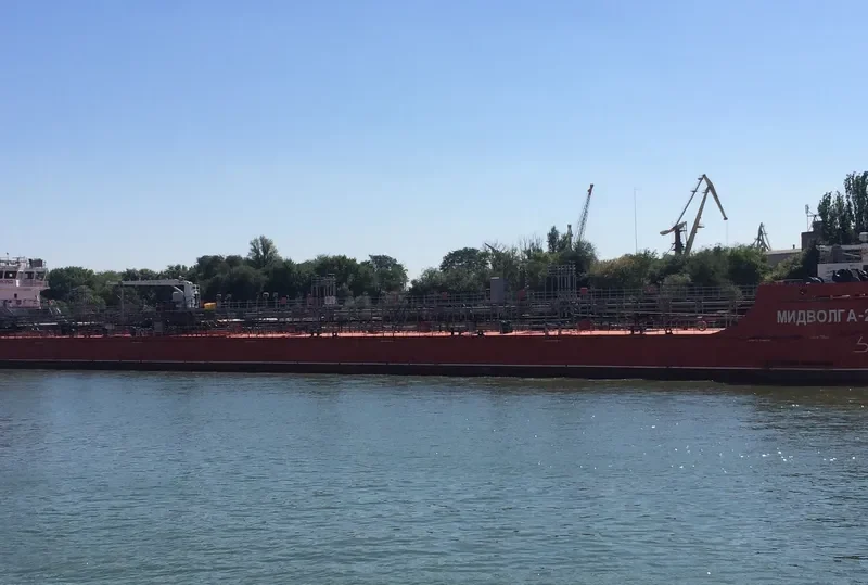 MIDVOLGA 2 Tanker IMO 9735139 photo 4