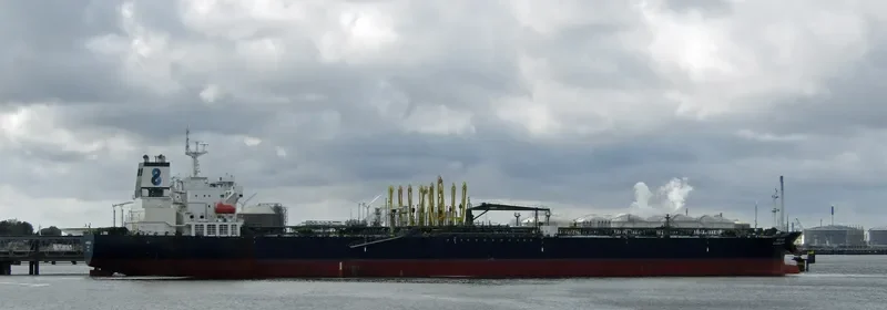 STI EXCELSIOR Tanker IMO 9735581 photo 2