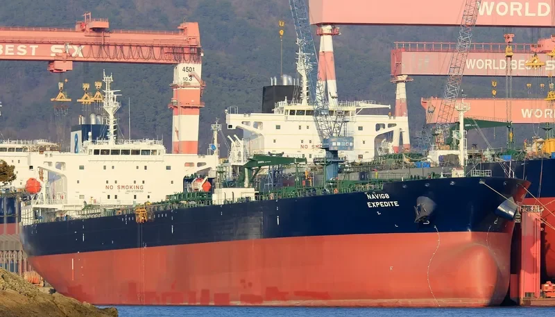 STI EXPEDITE Tanker IMO 9735593 photo 4