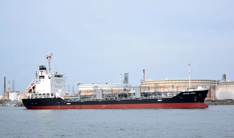 CRANE ARIEL Tanker IMO 9736511 photo 6