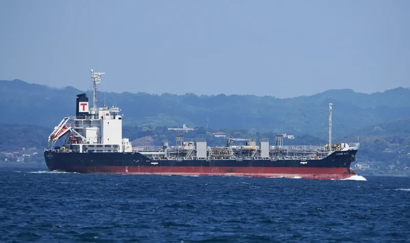CRANE ARIEL Tanker IMO 9736511 photo 7