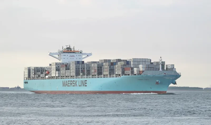 MAERSK GENOA Container Ship IMO 9739680 photo 4