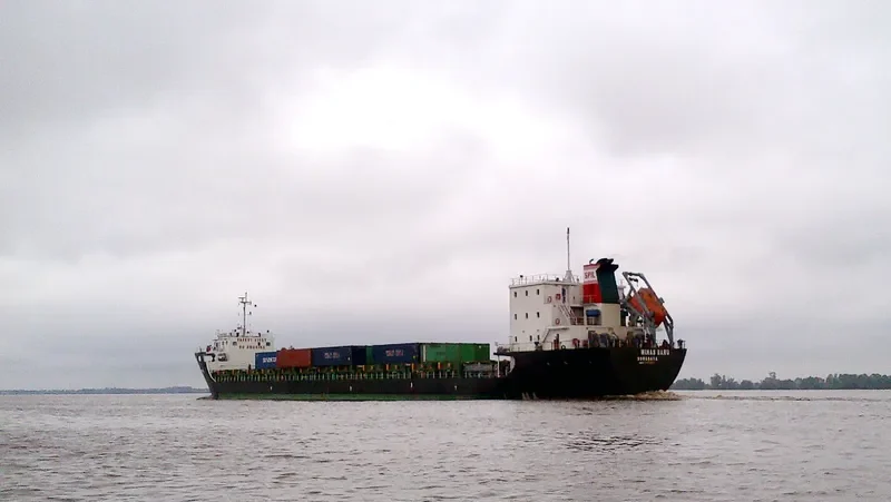 MINAS BARU General Cargo IMO 9740859 photo 4