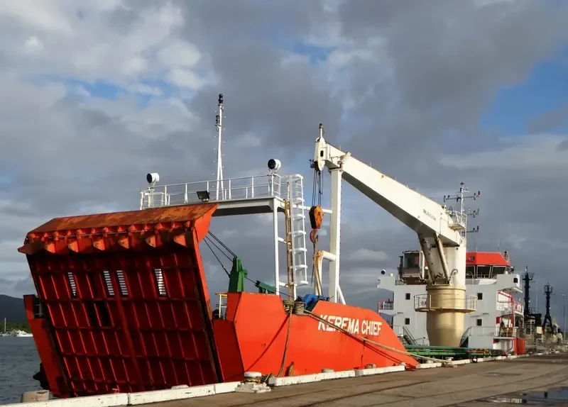 ALBATROSS BAY Offshore Vessel IMO 9743851 photo 3