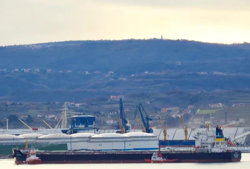 JING JIN HAI Bulk Carrier IMO 9747546 photo 2