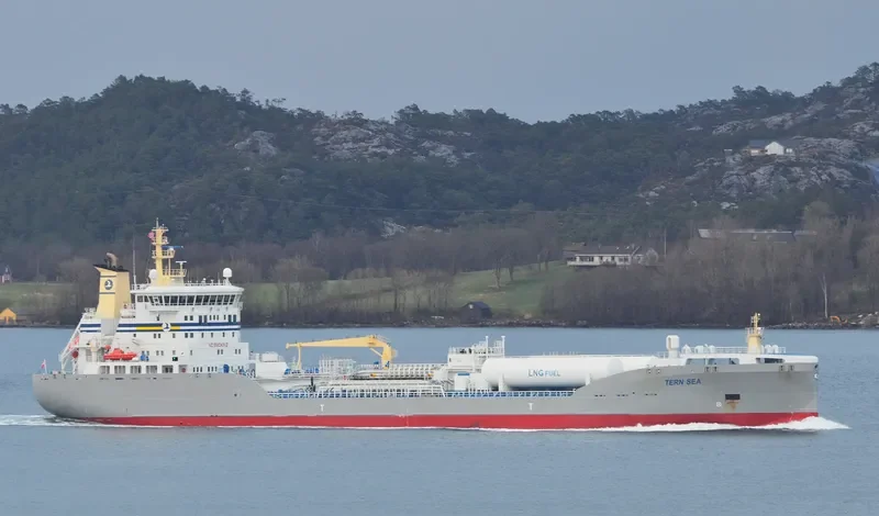 TERN SEA Tanker IMO 9747974 photo 2