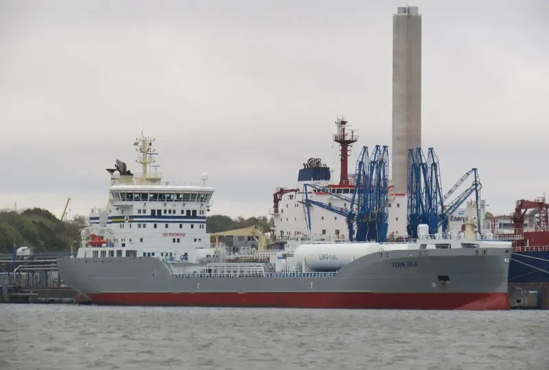 TERN SEA Tanker IMO 9747974 photo 5
