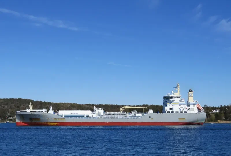 TERN OCEAN Tanker IMO 9747986 photo 4