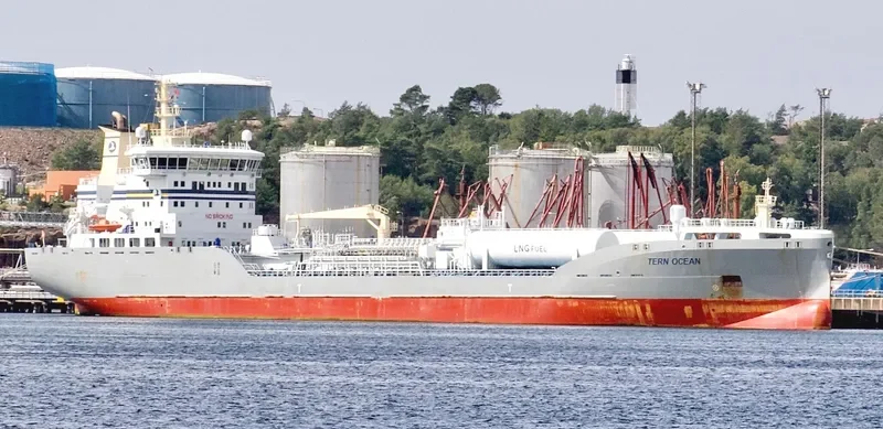 TERN OCEAN Tanker IMO 9747986 photo 10