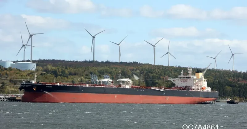 RUNNER Tanker IMO 9749518 photo 2
