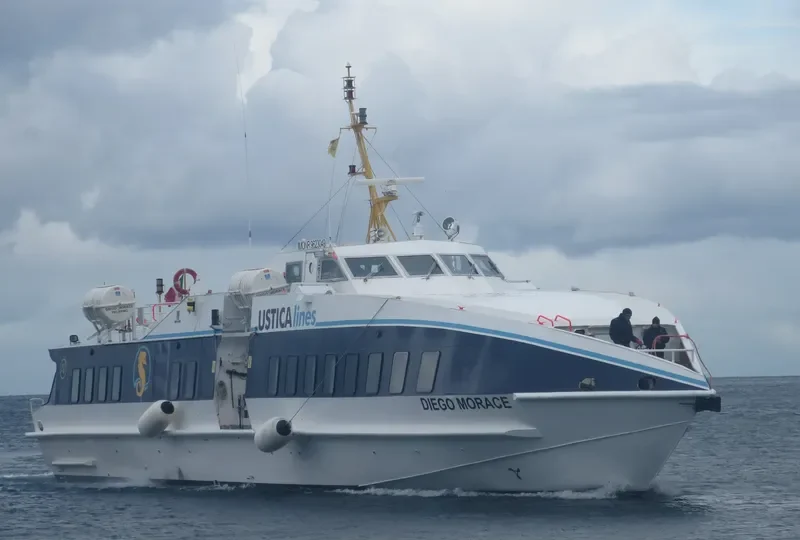 EMMA M Passenger Ship IMO 9750775 photo 4