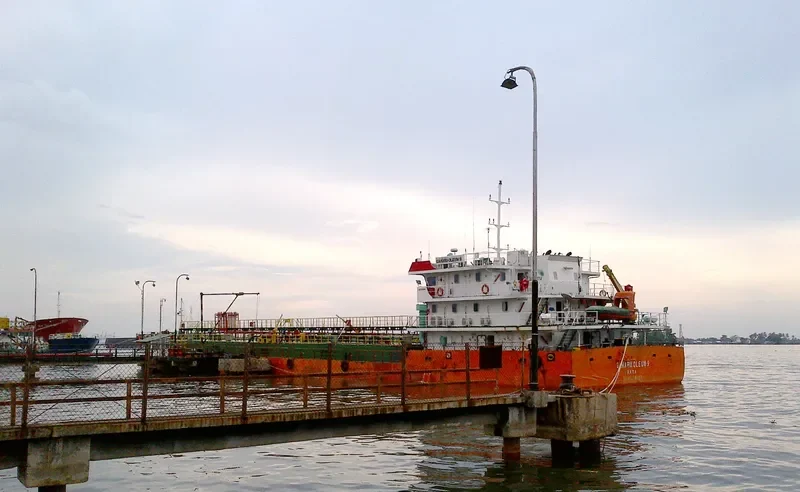 GAHARU OLEUM 9 Tanker IMO 9750969