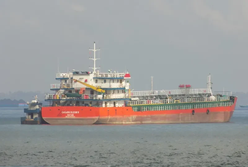 GAHARU OLEUM 9 Tanker IMO 9750969 photo 3