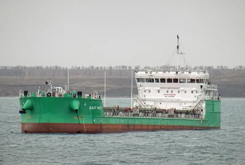 BALT FLOT 3 Tanker IMO 9751896 photo 5