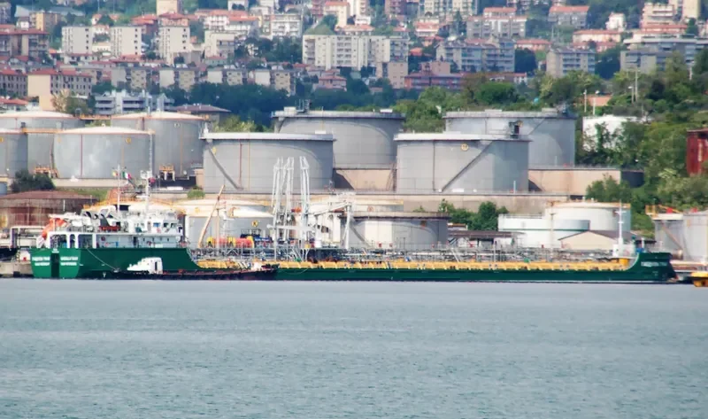 GABDULLA TUKAY Tanker IMO 9752498 photo 6