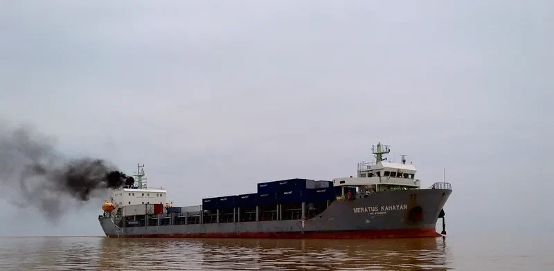 MERATUS KAHAYAN Container Ship IMO 9760330 photo 7