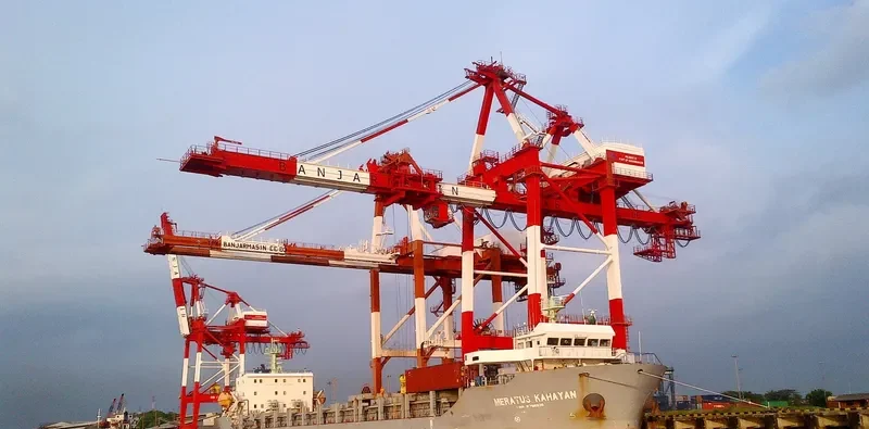MERATUS KAHAYAN Container Ship IMO 9760330 photo 8